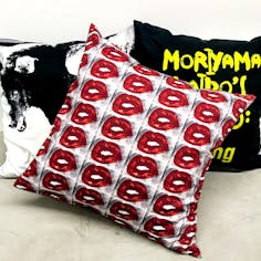 「MORIYAMA DAIDO'S TOKYO ongoing」Original Cushion [Lips]